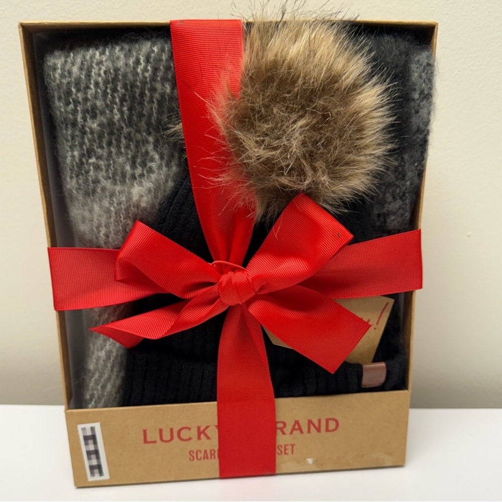 NIB Lucky Brand Winter Scarf and Hat Set, Toboggan, Black, Gray, Cream Off-White